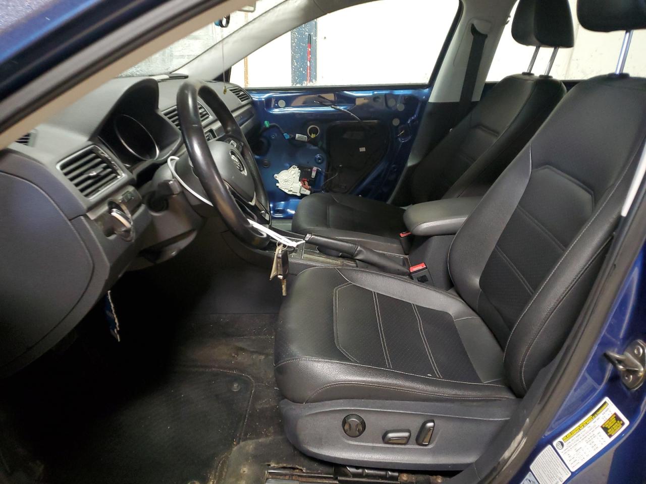 2016 Volkswagen Passat VIN 1VWBT7A31GC039817 Copart auction photo, side / mechanical damage thumbnail 7
