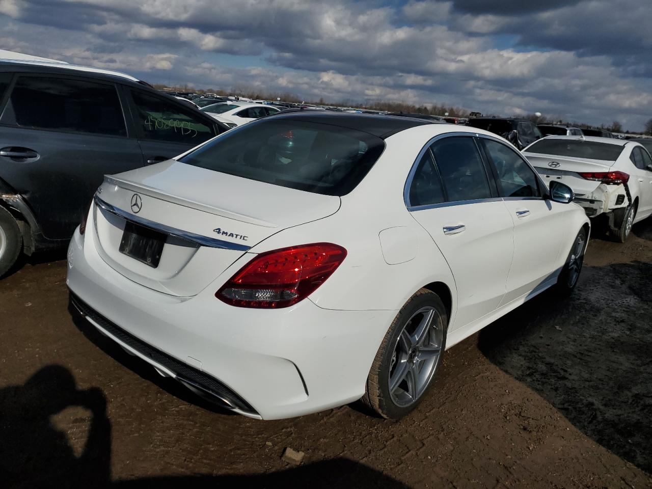 2018 Mercedes-Benz C-klasse VIN WDDWF4KB8JR348548 Copart auction photo, minor dent/scratches damage thumbnail 3