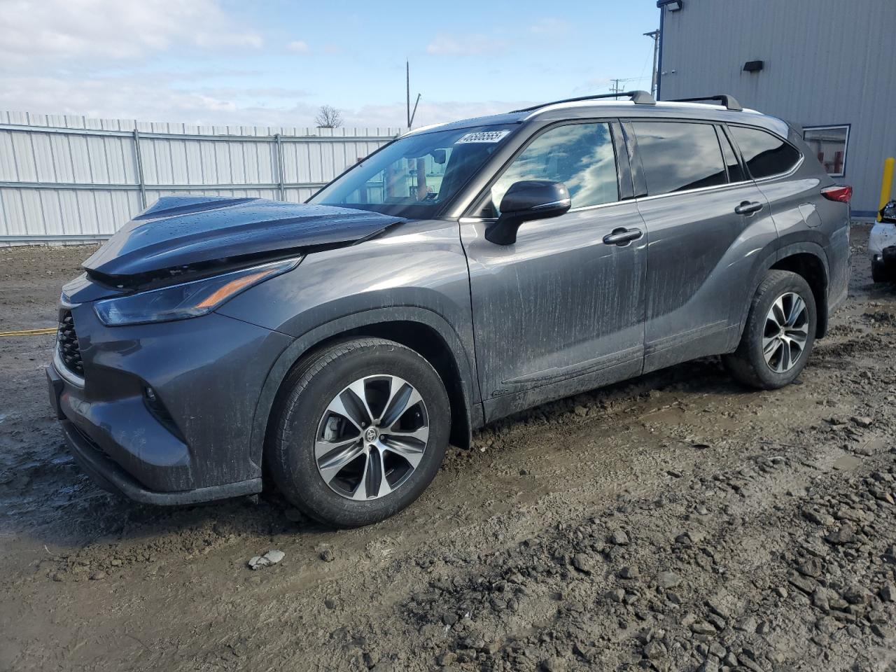 2022 Toyota Highlander VIN 5TDGBRCH0NS555520