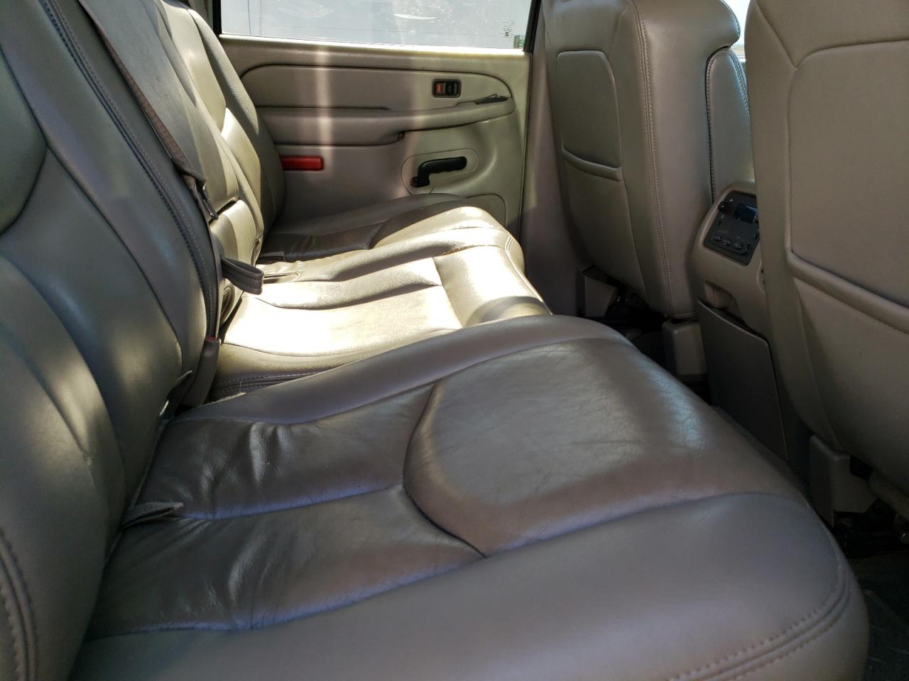 2005 GMC Sierra VIN 1GTHK23285F837704 Copart auction photo, rear end damage thumbnail 10