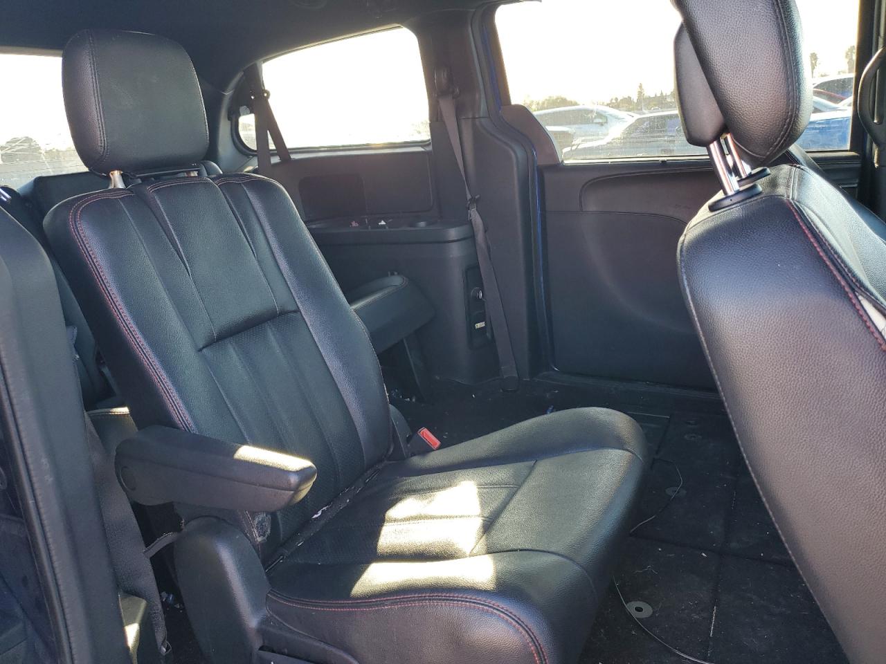 2019 Dodge Caravan VIN 2C4RDGEG7KR785507 Copart auction photo, front end / side damage thumbnail 11