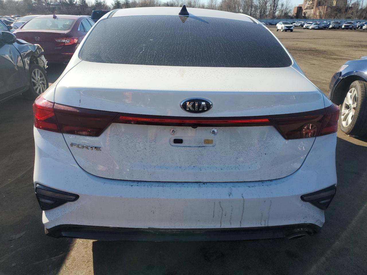 2020 KIA Forte VIN 3KPF24AD4LE253637 Copart auction photo, vandalism / rear end damage thumbnail 6