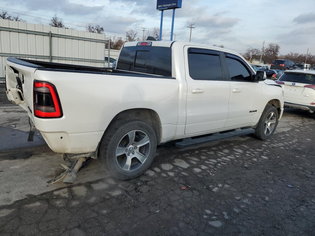 2019 RAM 1500 VIN 1C6SRFLT8KN881325 Copart auction photo, front end / rear end damage thumbnail 3