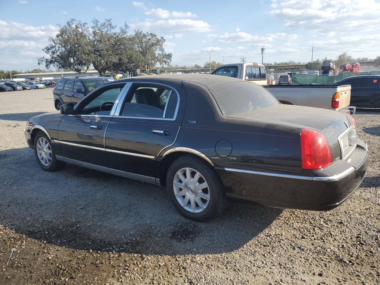 2011 Lincoln Town Car VIN 2LNBL8CV6BX756311 Copart auction photo, water/flood damage thumbnail 2
