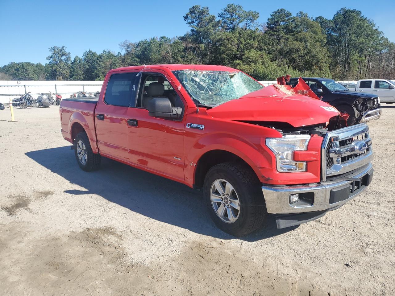 2017 Ford F-150 VIN 1FTEW1CP4HKD05844 Copart auction photo, front end damage thumbnail 4