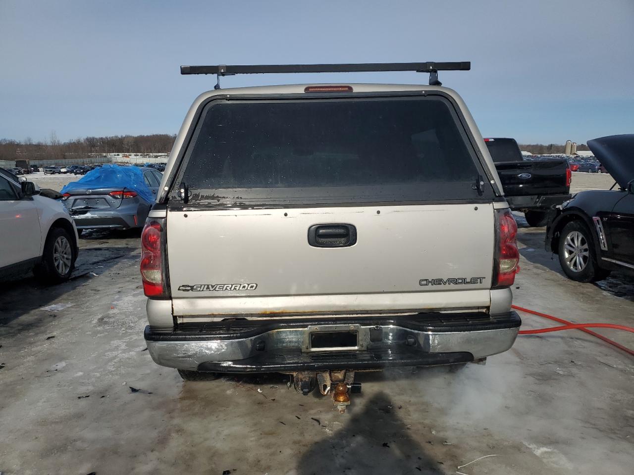 2005 Chevrolet Silverado VIN 2GCEK13T851103352 Copart auction photo, front end damage thumbnail 6