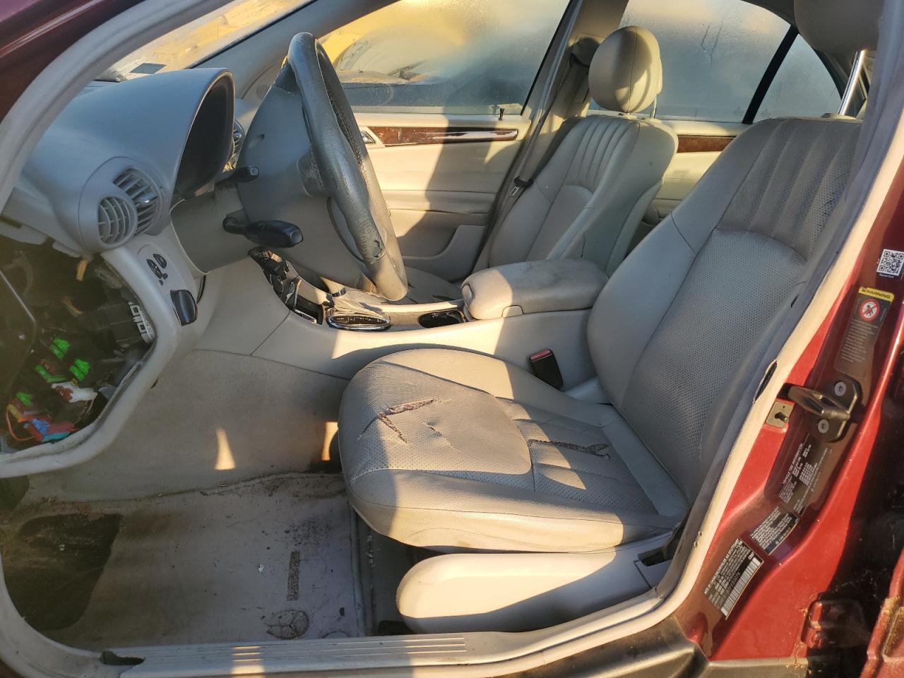 2005 Mercedes-Benz C-klasse VIN WDBRF81J65F650076 Copart auction photo, minor dent/scratches damage thumbnail 7