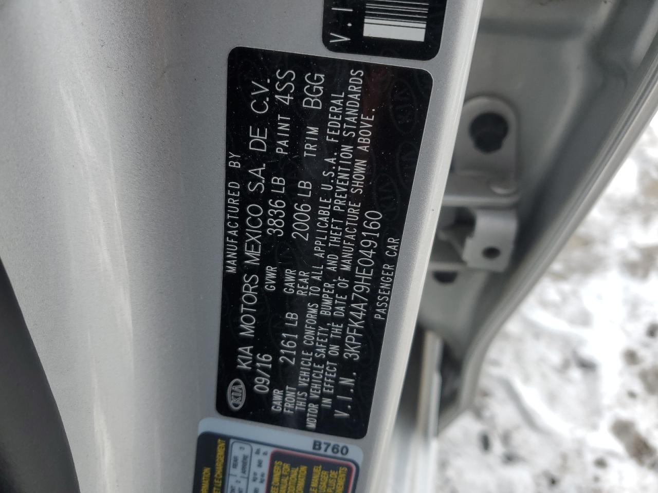 2017 KIA Forte VIN 3KPFK4A79HE049160 Copart auction photo, front end / minor dent/scratches damage thumbnail 12