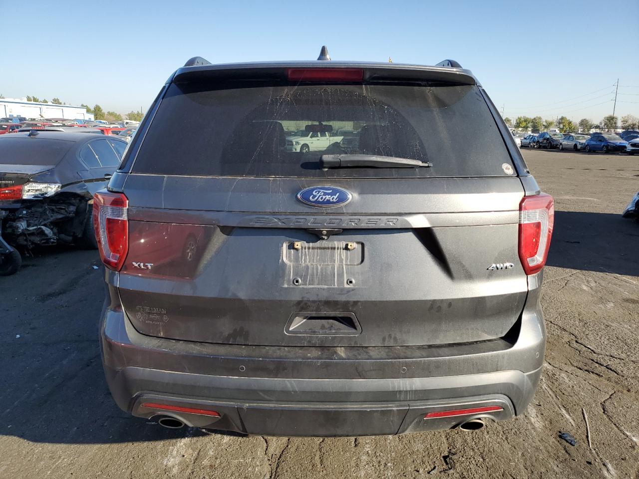 2017 Ford Explorer VIN 1FM5K8D83HGD54561 Copart auction photo, front end damage thumbnail 6