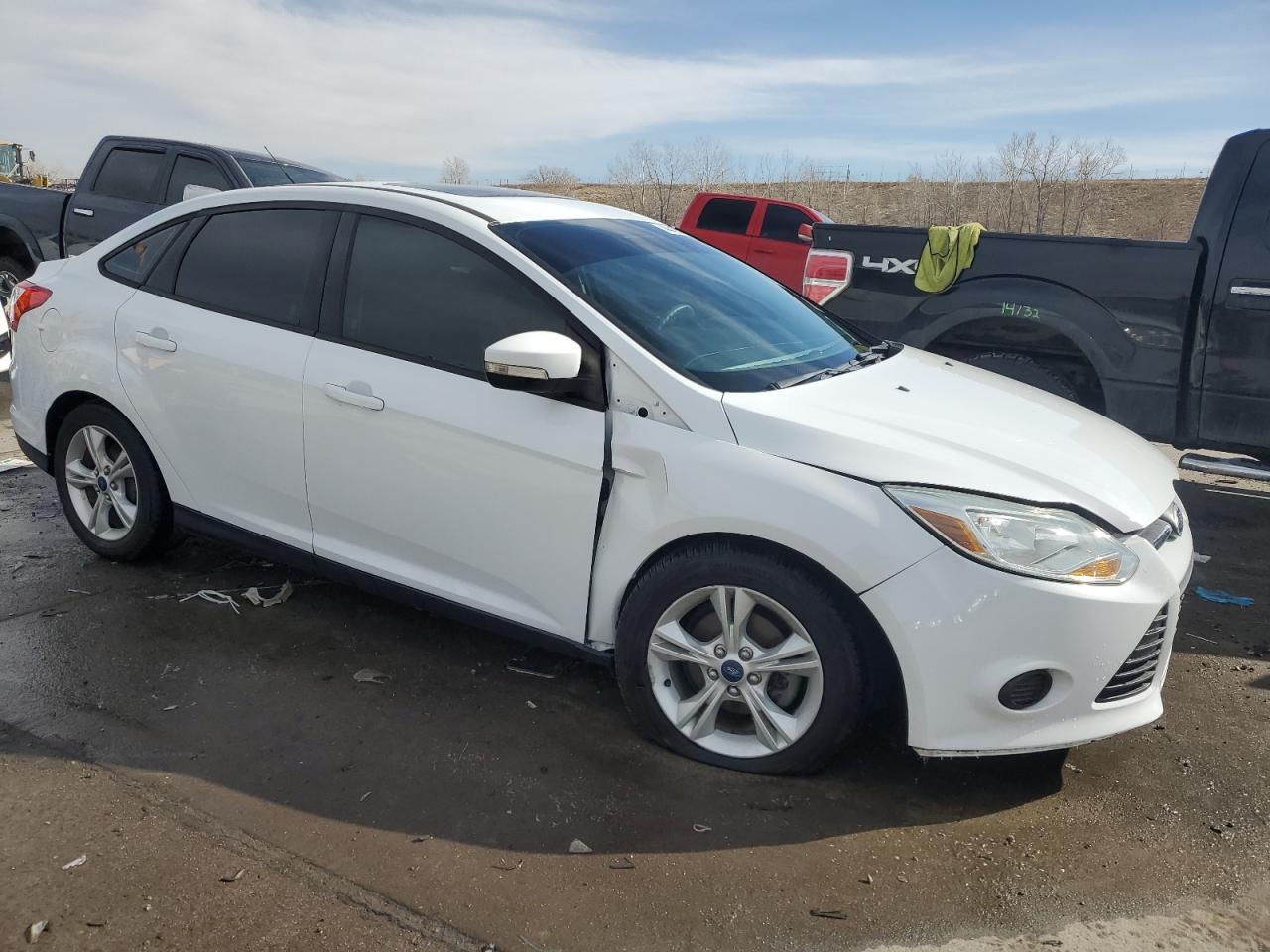 2014 Ford Focus VIN 1FADP3F26EL431820 Copart auction photo, front end damage thumbnail 4