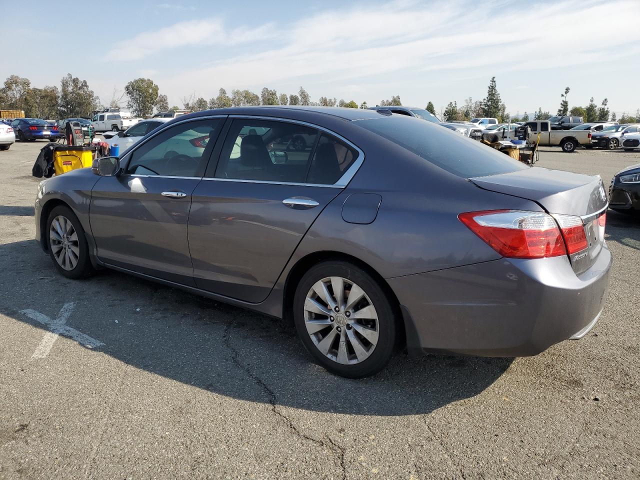2015 Honda Accord VIN 1HGCR2F8XFA093951 Copart auction photo, rear end / all over damage thumbnail 2