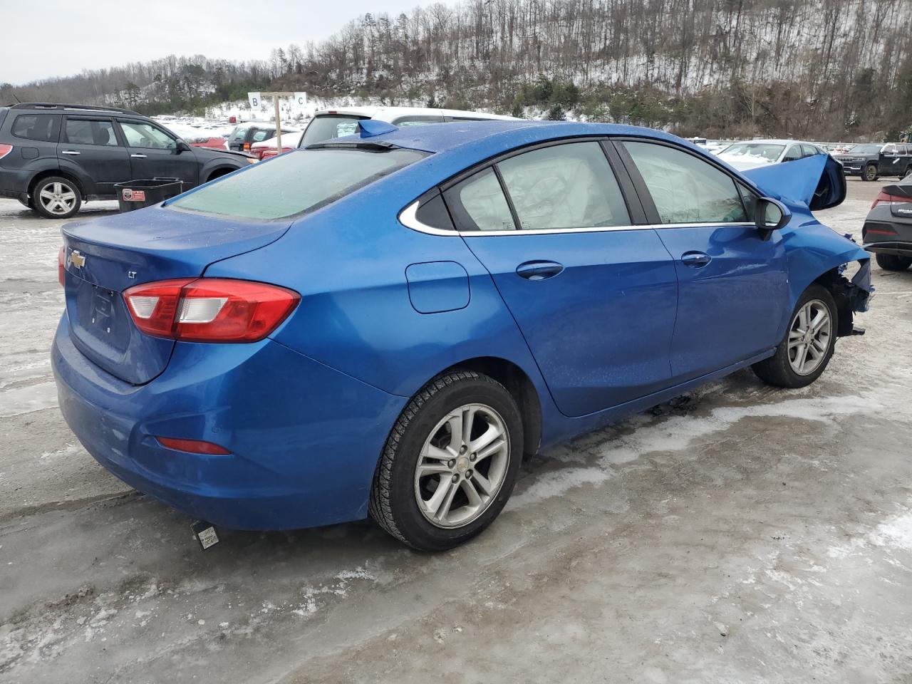 2018 Chevrolet Cruze VIN 1G1BE5SM3J7148815 Copart auction photo, front end / side damage thumbnail 3