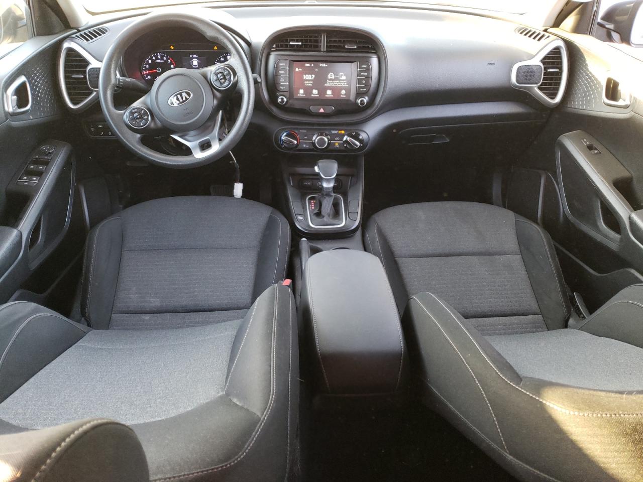 2021 KIA Soul VIN KNDJ23AU8M7747036 Copart auction photo, front end / vandalism damage thumbnail 8