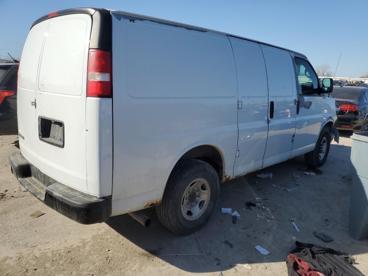 2009 Chevrolet Express VIN 1GCGG25C091153316 Copart auction photo, front end damage thumbnail 3