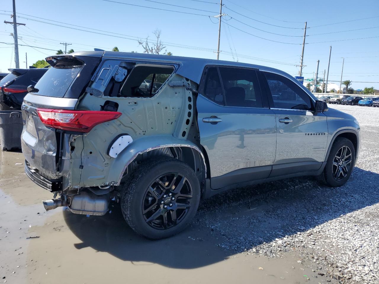 2020 Chevrolet Traverse VIN 1GNERFKW9LJ316325 Copart auction photo, side / rear end damage thumbnail 3
