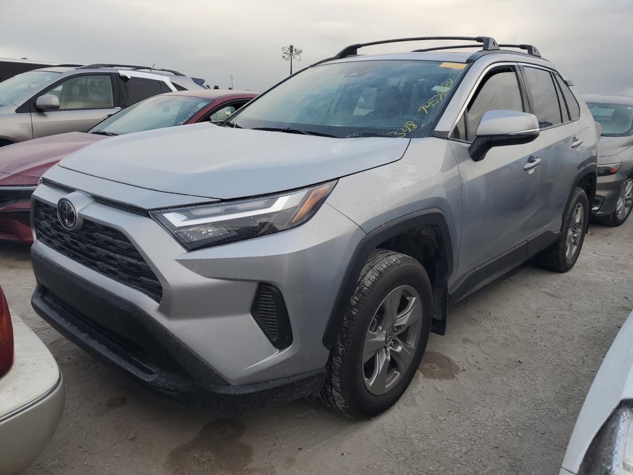 2022 Toyota RAV 4 VIN 2T3W1RFV5NC189148