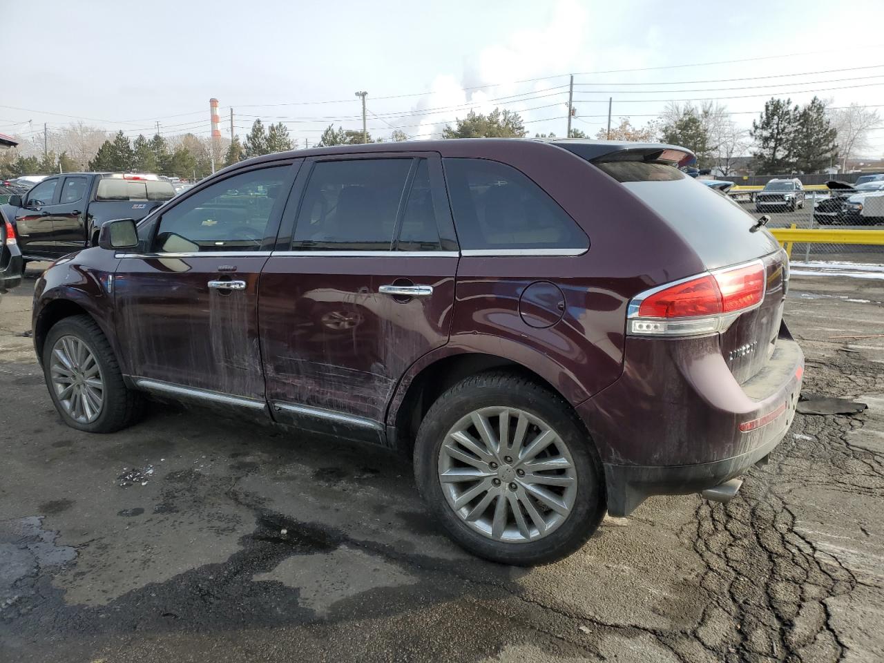 2011 Lincoln MKX VIN 2LMDJ8JK6BBJ14485 Copart auction photo, side / rear end damage thumbnail 2