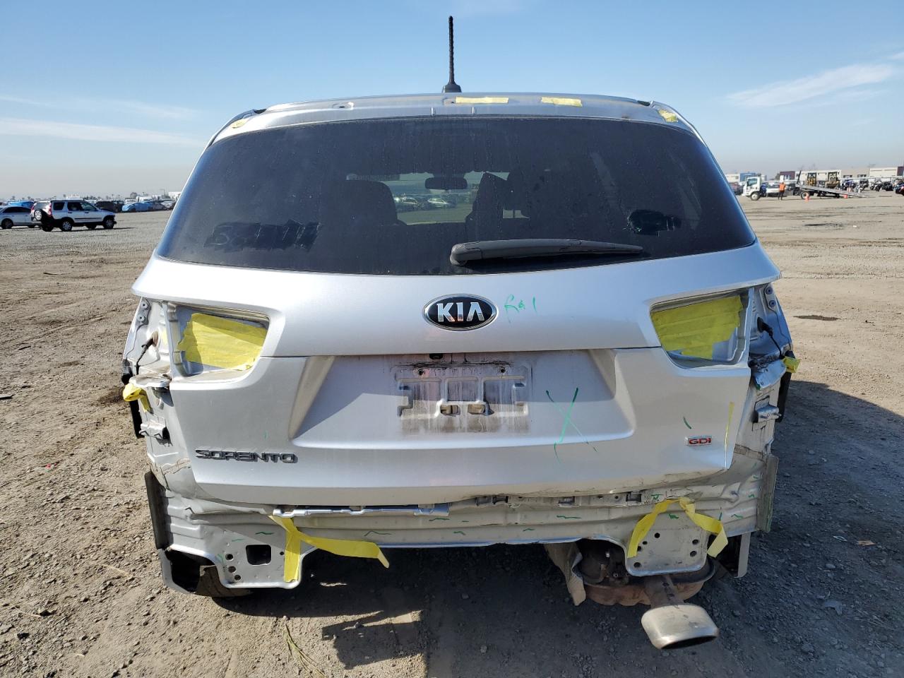2019 KIA Sorento VIN 5XYPG4A37KG586607 Copart auction photo, front end / rear end damage thumbnail 6