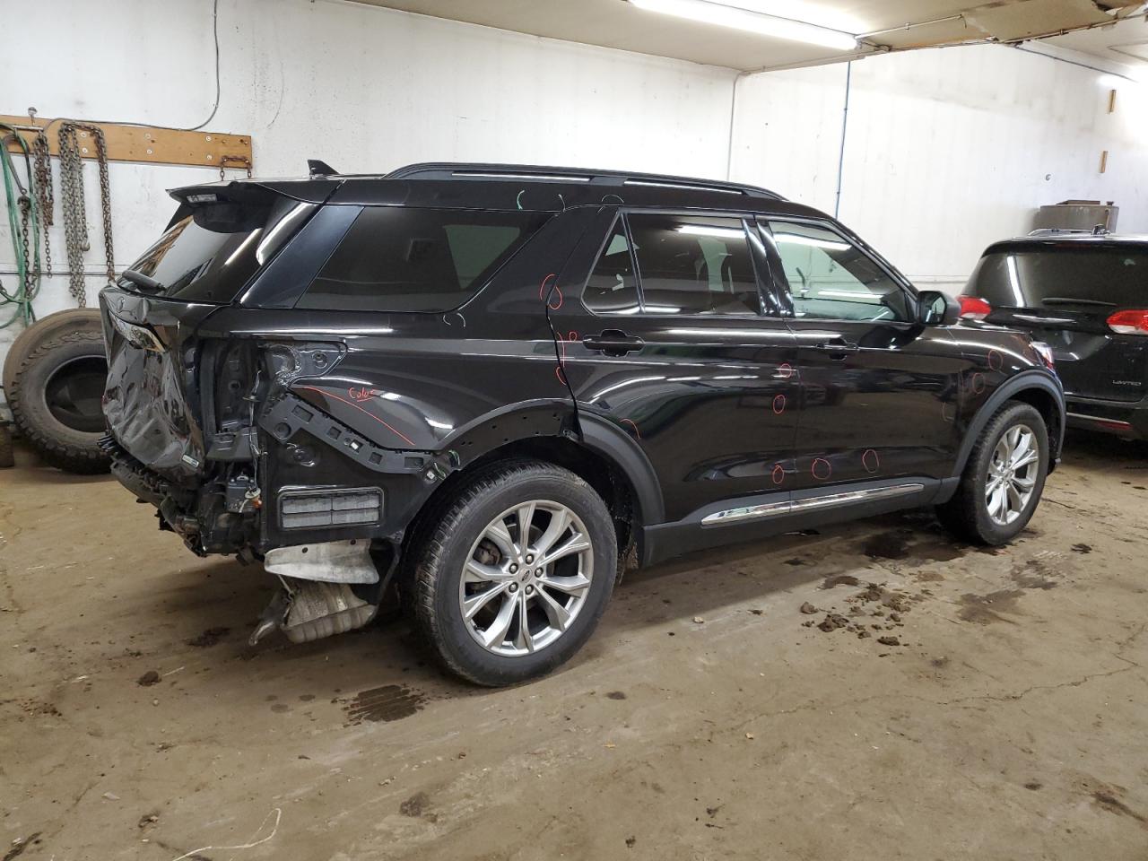 2020 Ford Explorer VIN 1FMSK8DH5LGA30684 Copart auction photo, rear end damage thumbnail 3