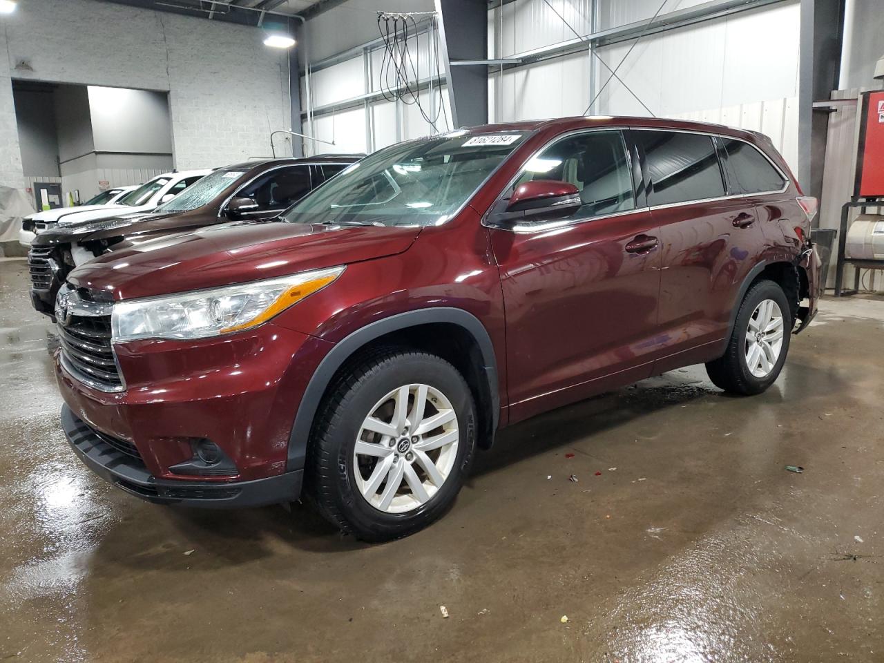 2016 Toyota Highlander VIN 5TDBKRFH1GS327437