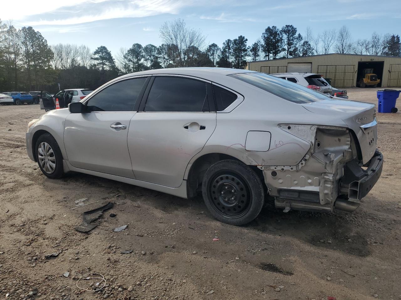 2014 Nissan Altima VIN 1N4AL3AP5EN210182 Copart auction photo, side / rear end damage thumbnail 2