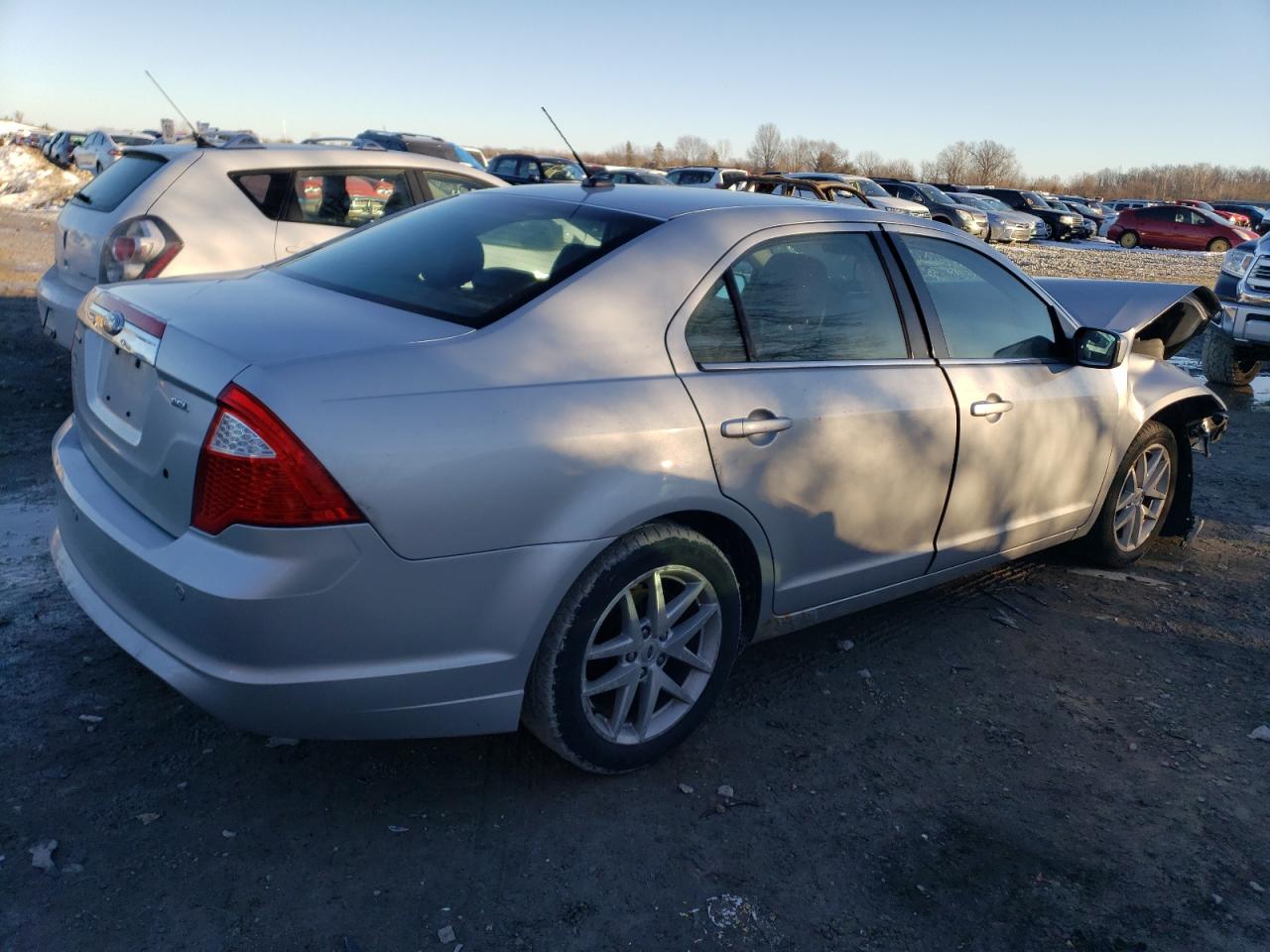 2012 Ford Fusion VIN 3FAHP0JA2CR104831 Copart auction photo, front end / minor dent/scratches damage thumbnail 3