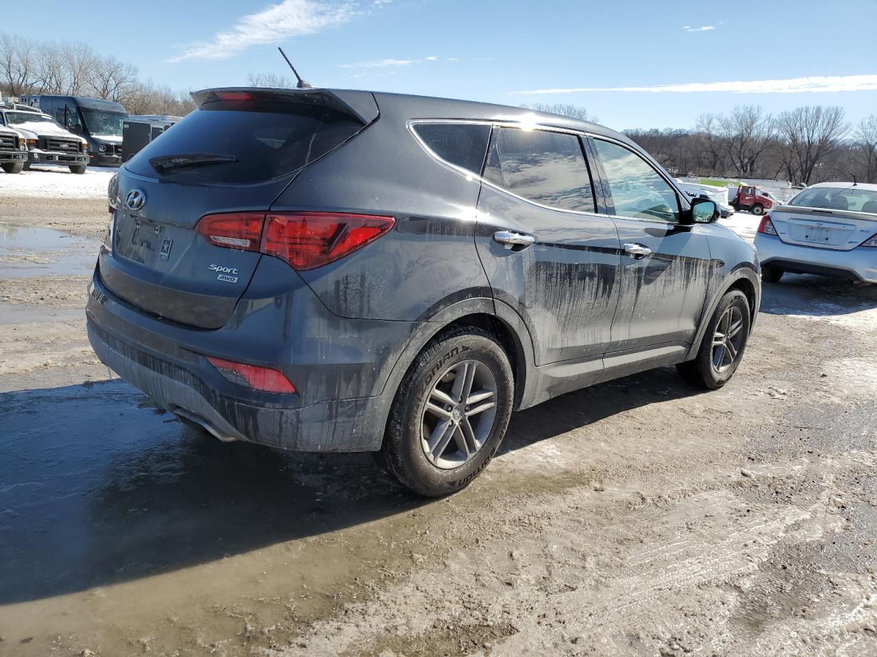 2018 Hyundai Santa Fe VIN 5XYZTDLB5JG553774 Copart auction photo, mechanical damage thumbnail 3