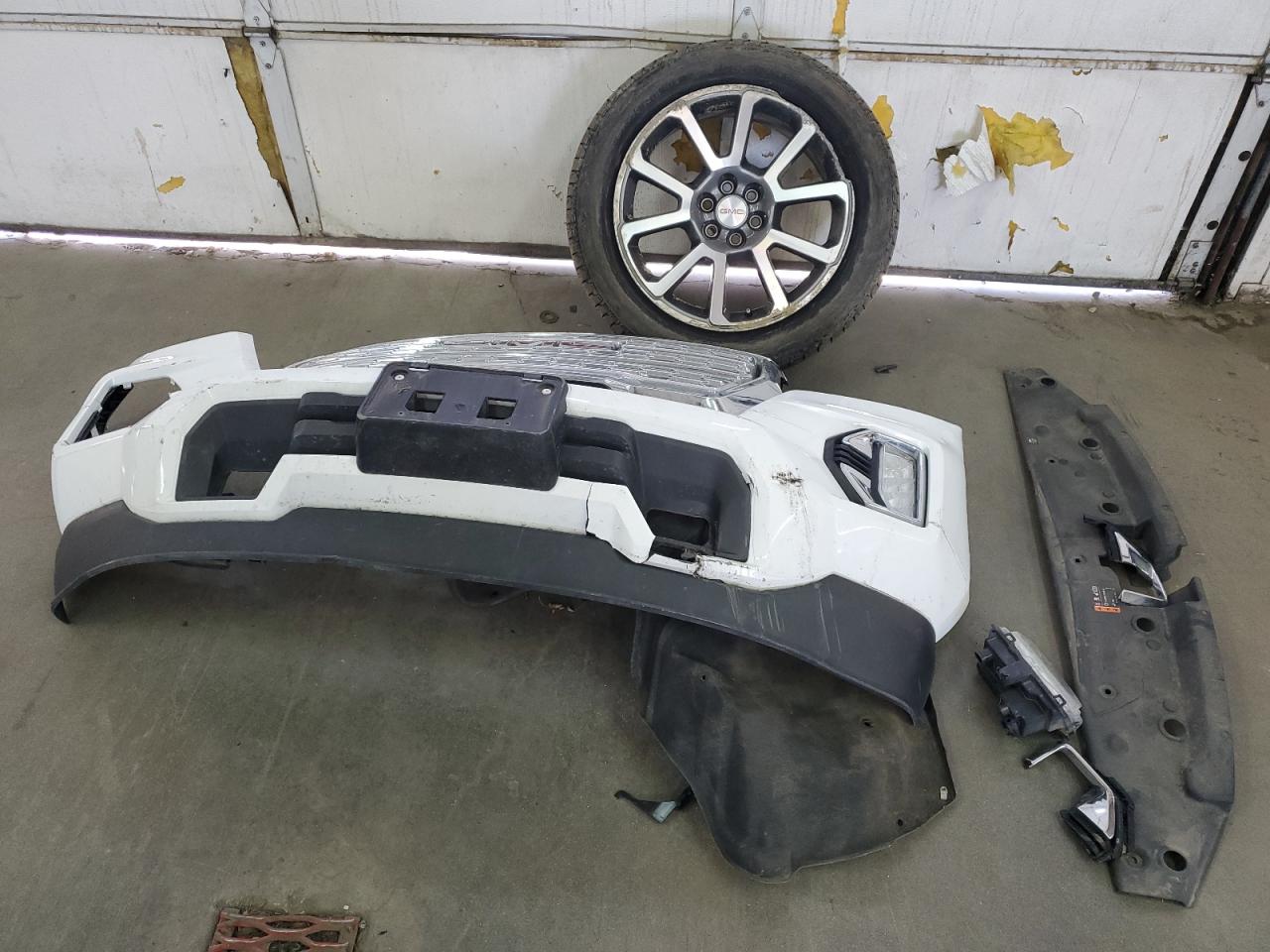 2021 GMC Canyon VIN 1GTG6EEN6M1142514 Copart auction photo, front end damage thumbnail 12