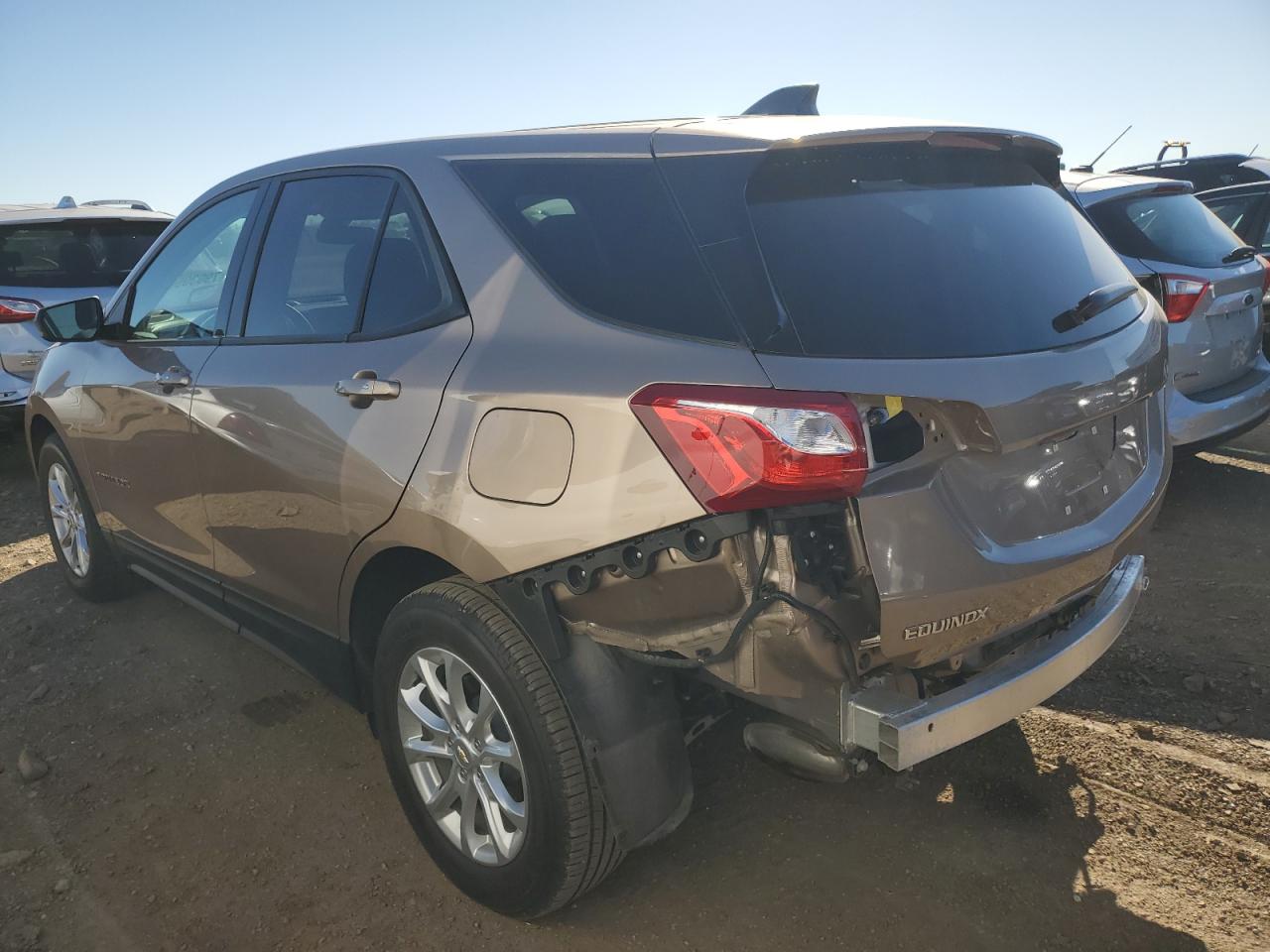2019 Chevrolet Equinox VIN 2GNAXHEV6K6221395 Copart auction photo, rear end damage thumbnail 2