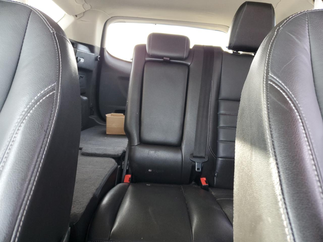 2016 Ford Escape VIN 1FMCU0J9XGUA30359 Copart auction photo, side / front end damage thumbnail 10
