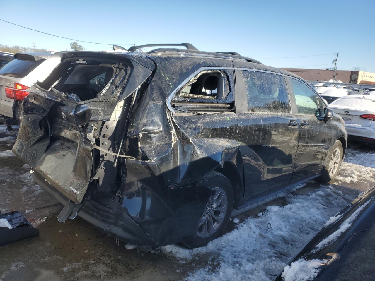 2024 Toyota Sienna VIN 5TDBRKEC3RS187385 Copart auction photo, rear end / undercarriage damage thumbnail 3