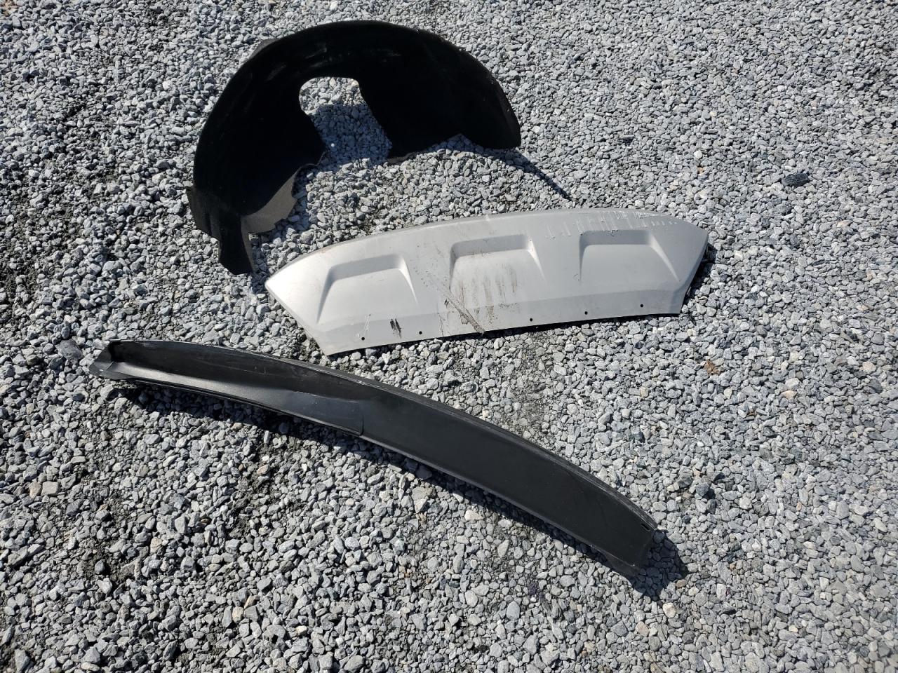 2017 Ford Escape VIN 1FMCU0JDXHUC73126 Copart auction photo, rear end damage thumbnail 13