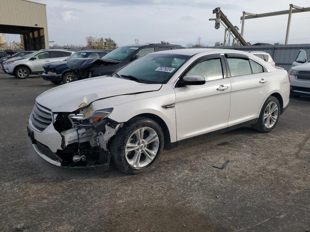 2017 Ford Taurus VIN 1FAHP2E80HG122181