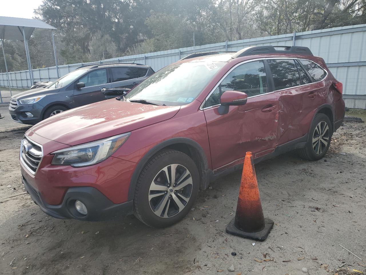 2019 Subaru Outback VIN 4S4BSANC8K3305352