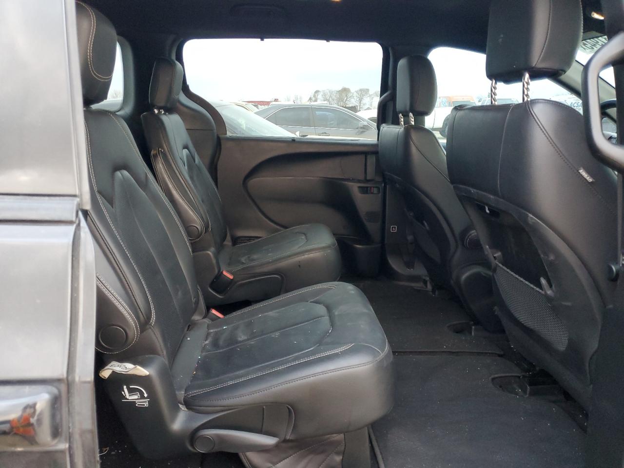 2018 Chrysler Pacifica VIN 2C4RC1BG2JR204272 Copart auction photo, front end / minor dent/scratches damage thumbnail 10