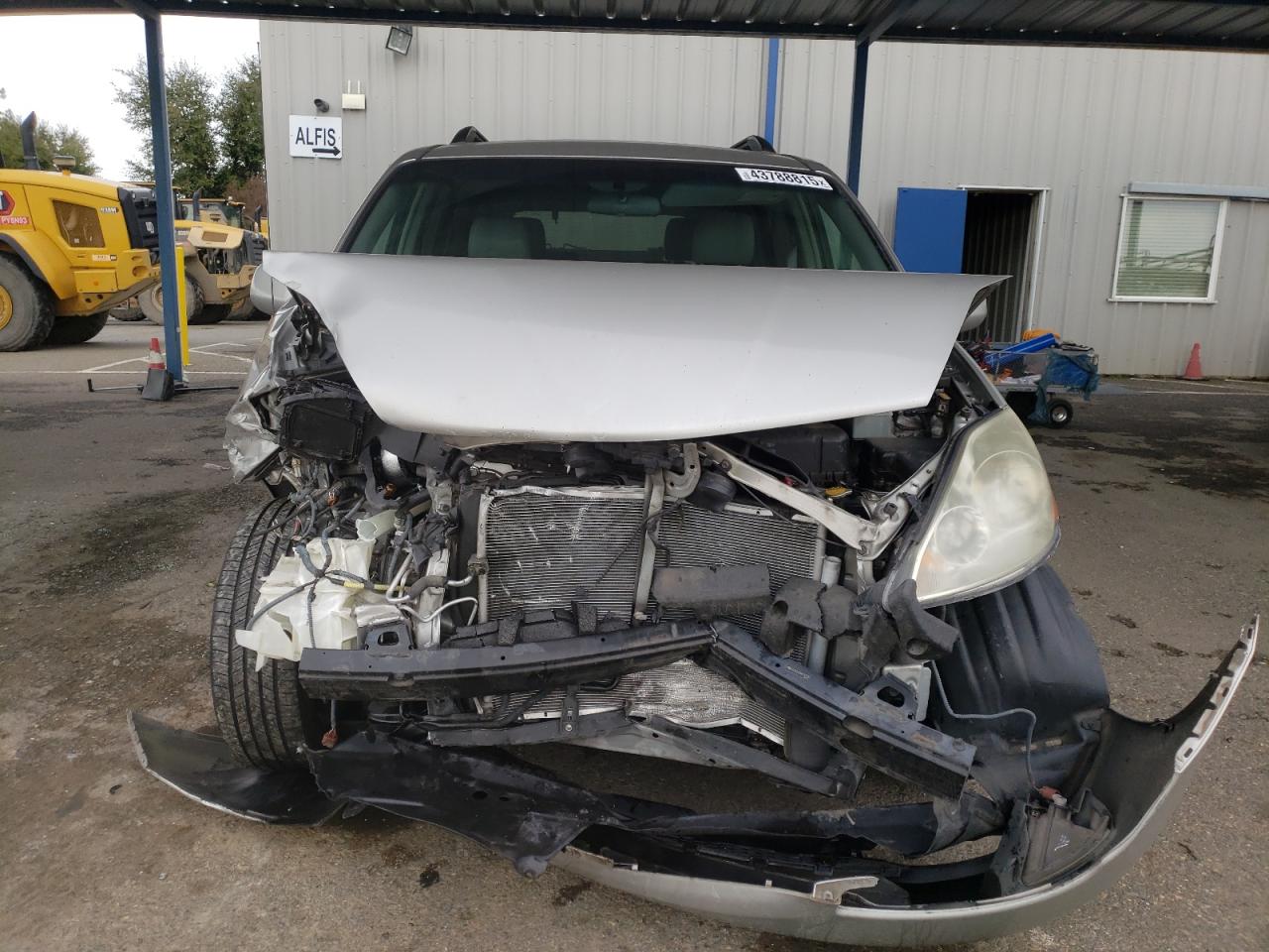 2008 Toyota Sienna VIN 5TDZK22C98S167728 Copart auction photo, front end / rear end damage thumbnail 5