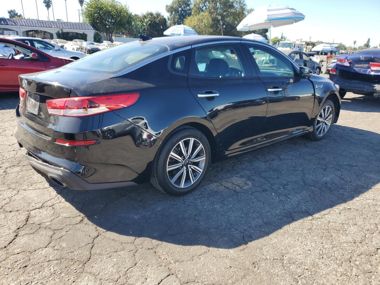 2019 KIA Optima VIN 5XXGT4L37KG374514 Copart auction photo, side / undercarriage damage thumbnail 3
