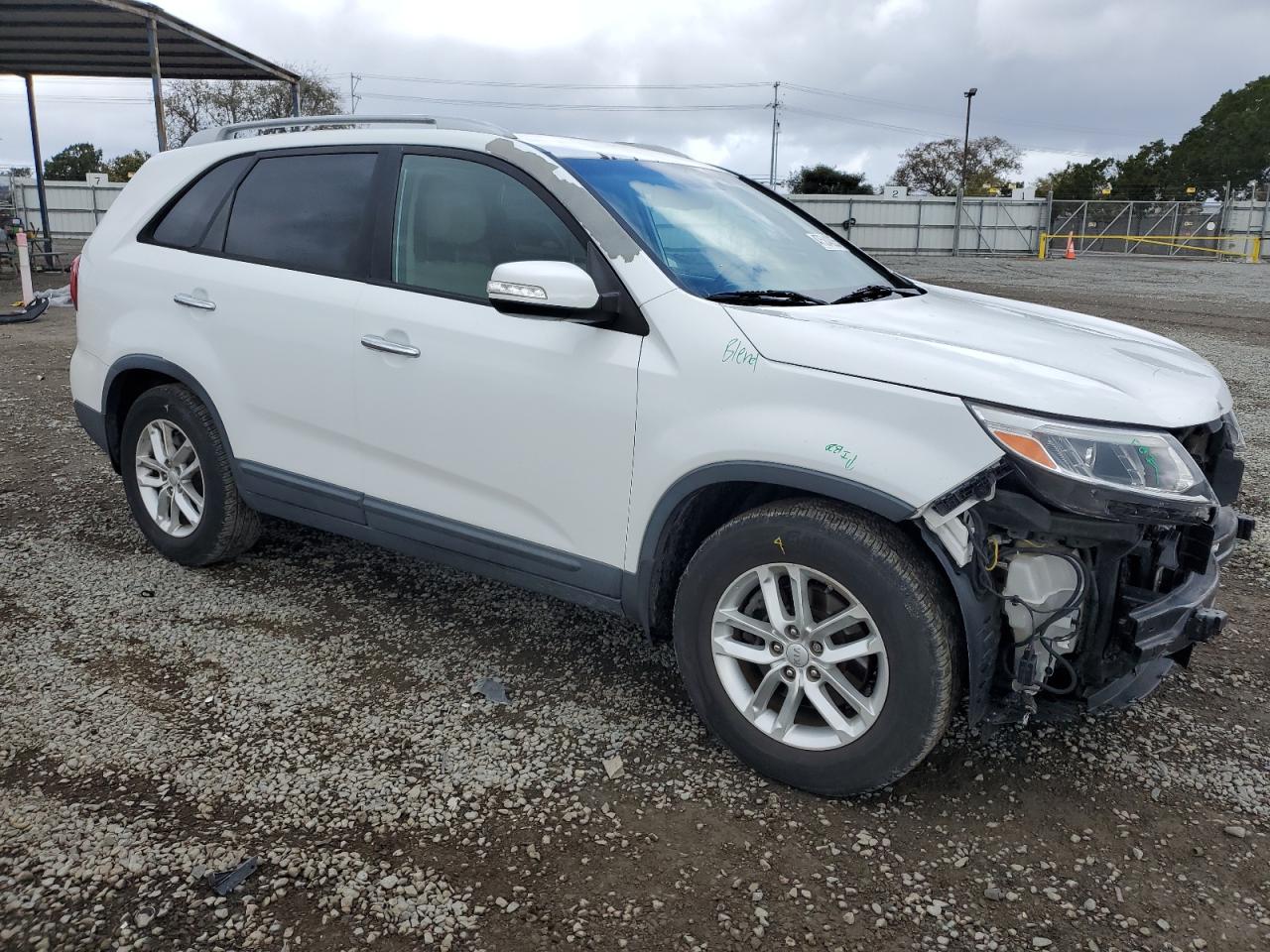 2014 KIA Sorento VIN 5XYKT4A63EG494673 Copart auction photo, front end damage thumbnail 4