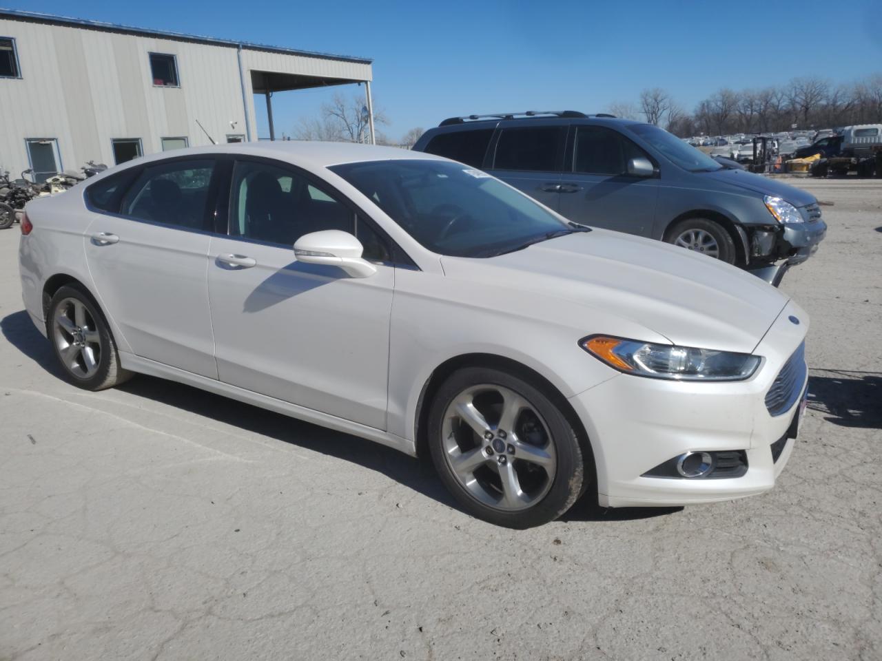 2014 Ford Fusion VIN 3FA6P0HD4ER374329 Copart auction photo, normal wear / minor dent/scratches damage thumbnail 4