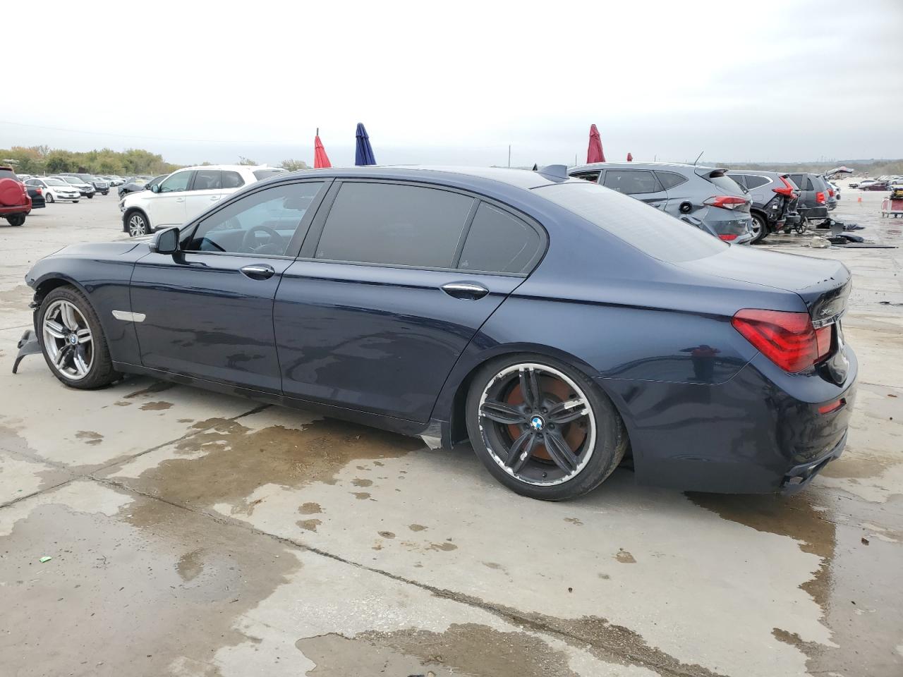 2015 BMW 7er VIN WBAYF8C55FD654093 Copart auction photo, front end / minor dent/scratches damage thumbnail 2