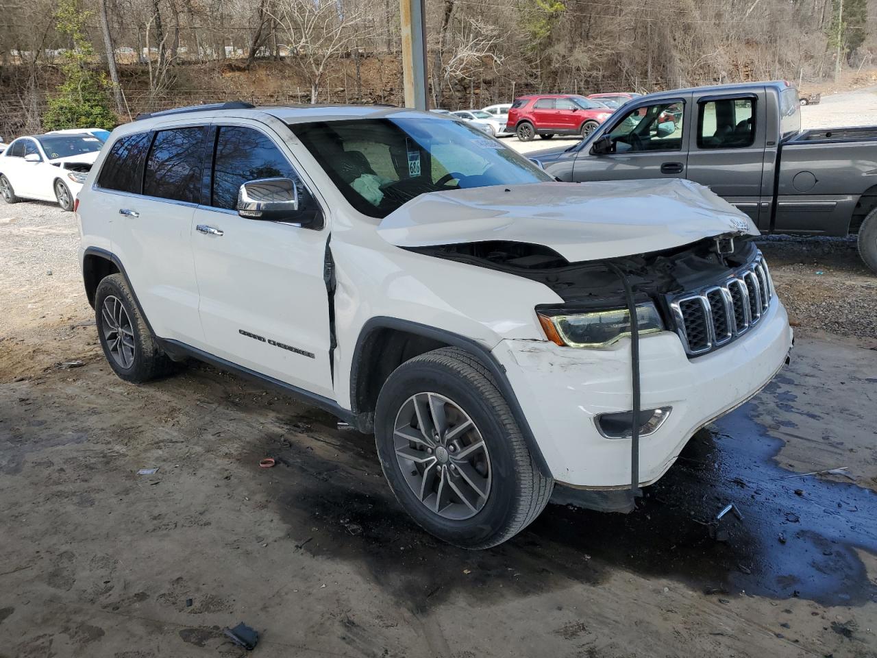 2017 Jeep Grand Cherokee VIN 1C4RJEBG5HC635964 Copart auction photo, front end damage thumbnail 4