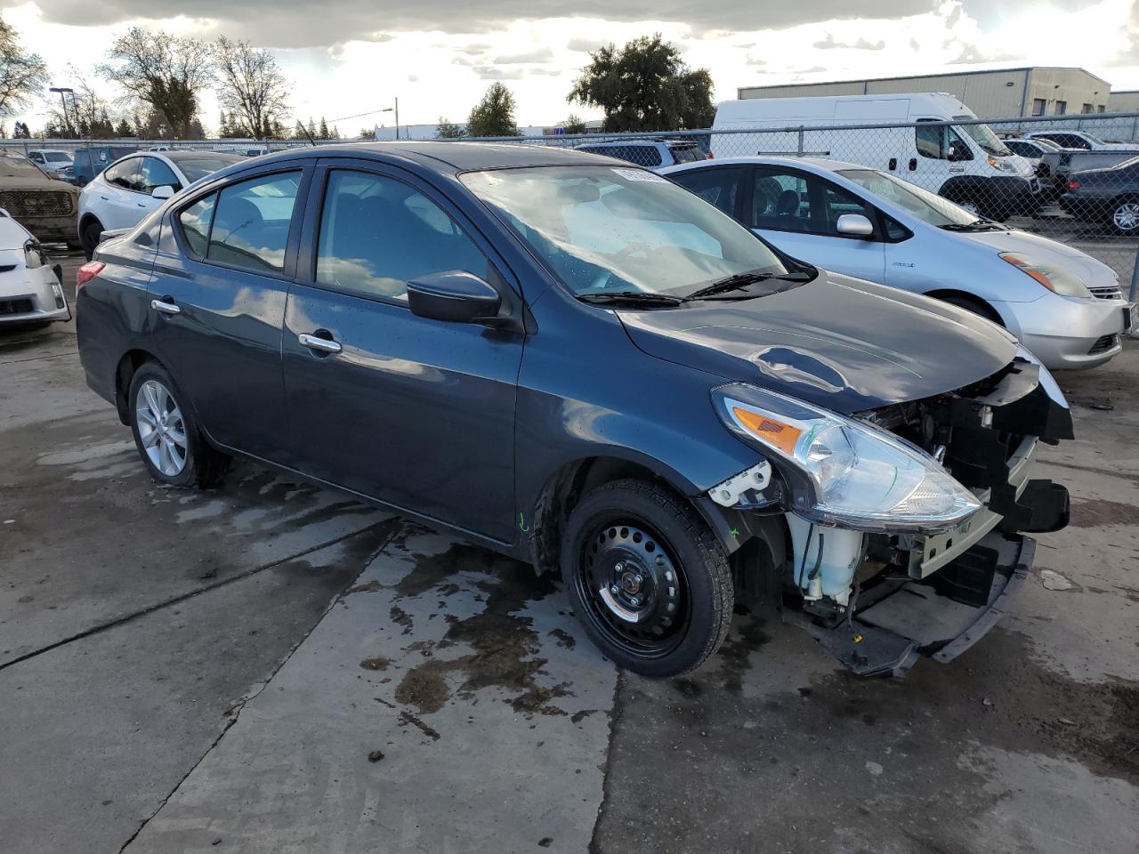 2015 Nissan Versa VIN 3N1CN7AP6FL913170 Copart auction photo, front end damage thumbnail 4