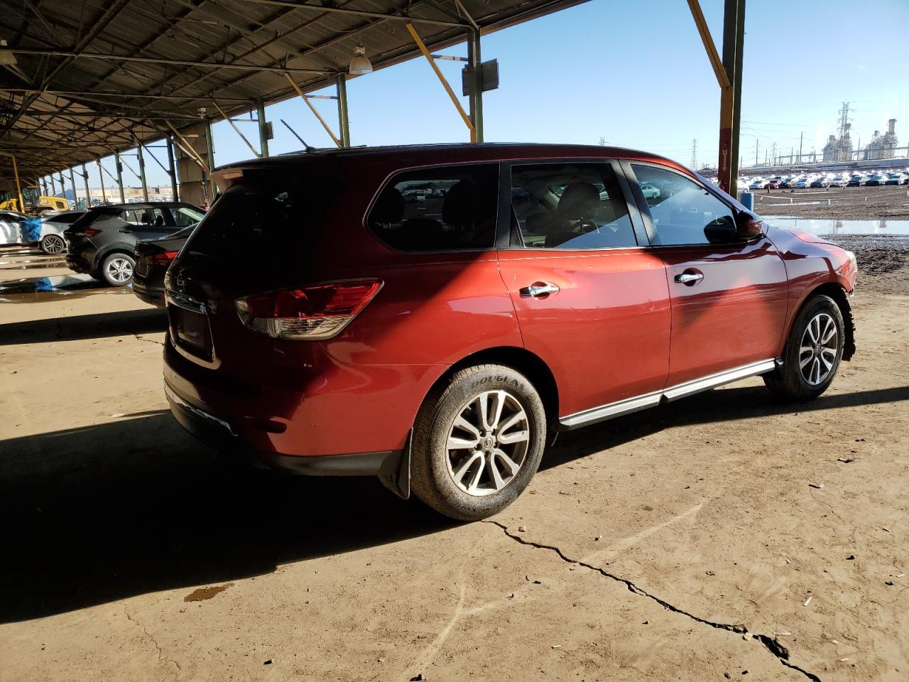 2014 Nissan Pathfinder VIN 5N1AR2MN6EC711568 Copart auction photo, front end / side damage thumbnail 3
