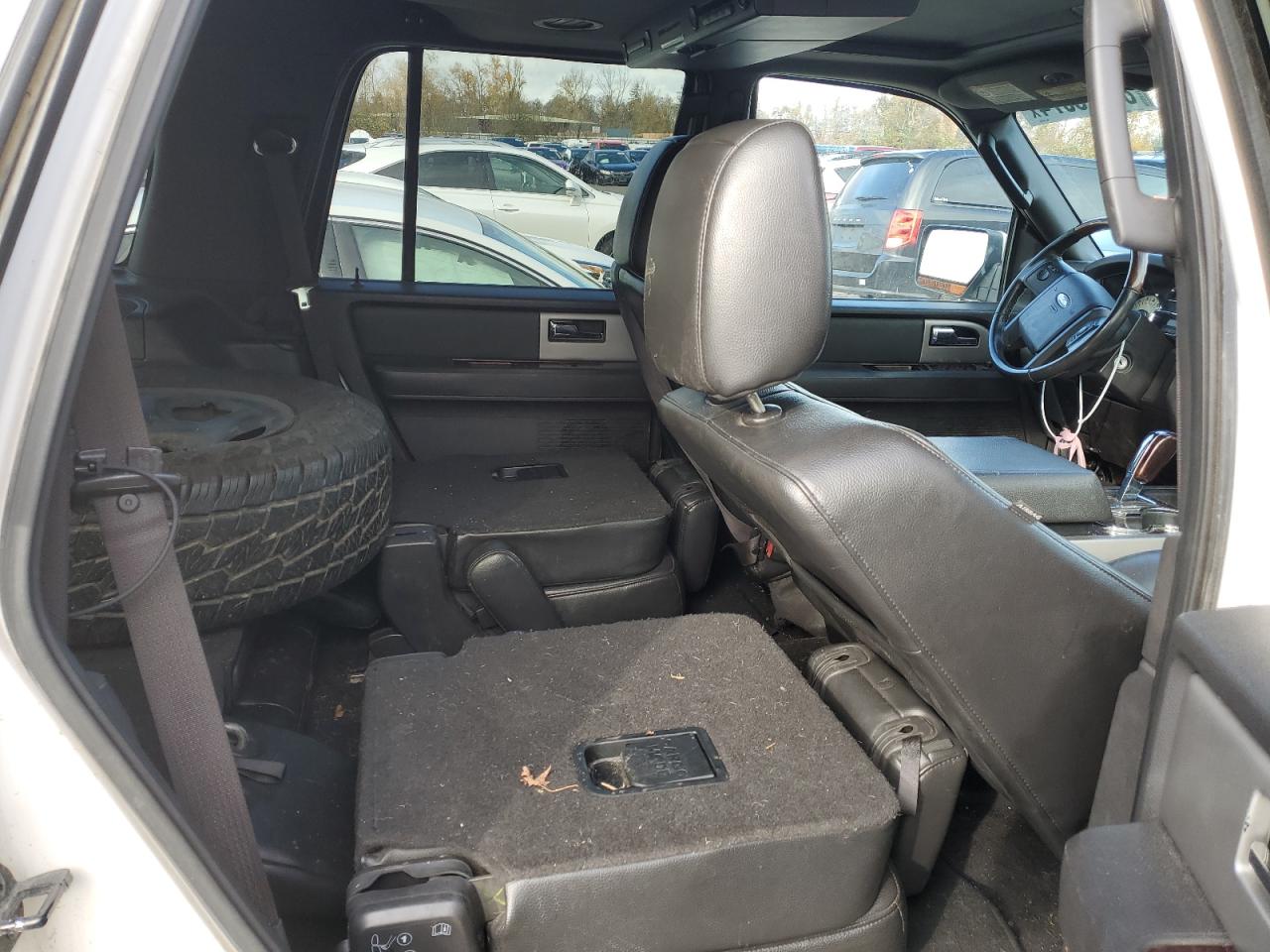 2010 Ford Expedition VIN 1FMJU2A56AEA81665 Copart auction photo, minor dent/scratches damage thumbnail 10