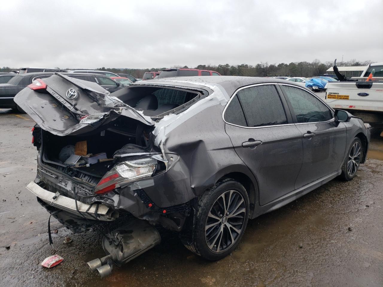 2018 Toyota Camry VIN 4T1B11HK2JU605595 Copart auction photo, rear end / front end damage thumbnail 3