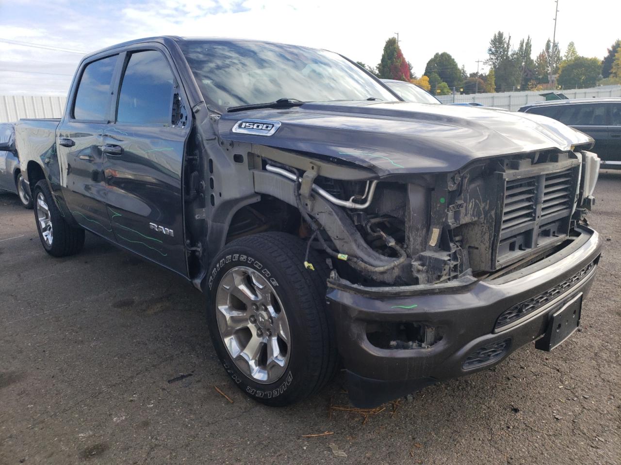 2019 RAM 1500 VIN 1C6RREFG8KN813677 Copart auction photo, front end / side damage thumbnail 4