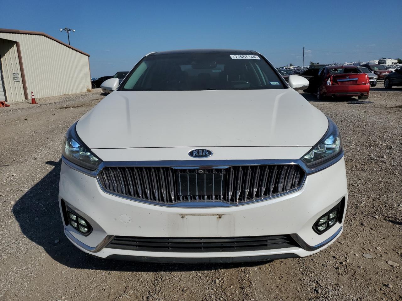 2017 KIA Cadenza VIN KNALC4J14H5061186 Copart auction photo, minor dent/scratches damage thumbnail 5