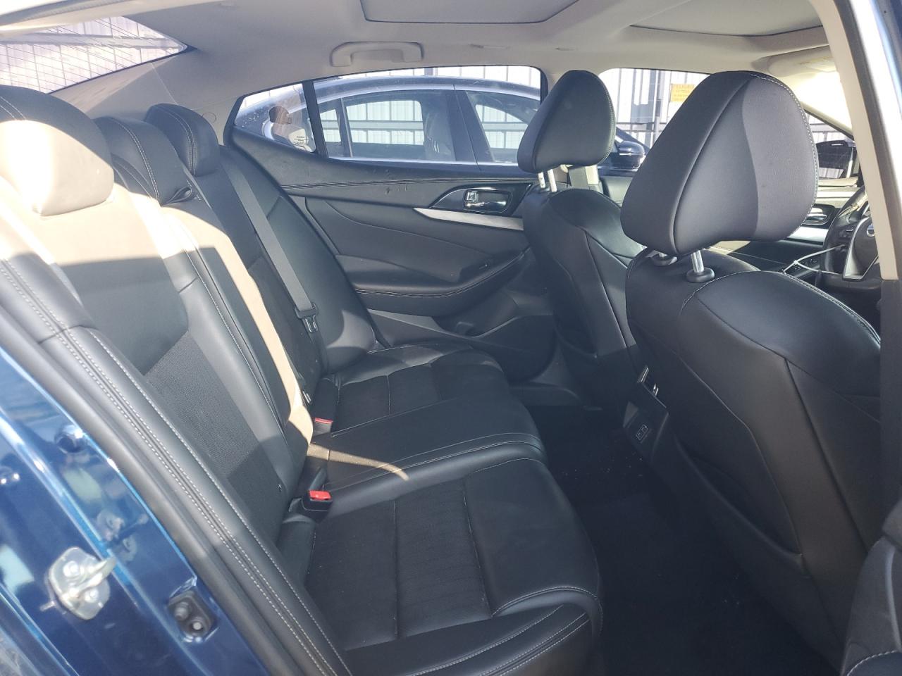 2018 Nissan Maxima VIN 1N4AA6APXJC400895 Copart auction photo, front end / side damage thumbnail 10