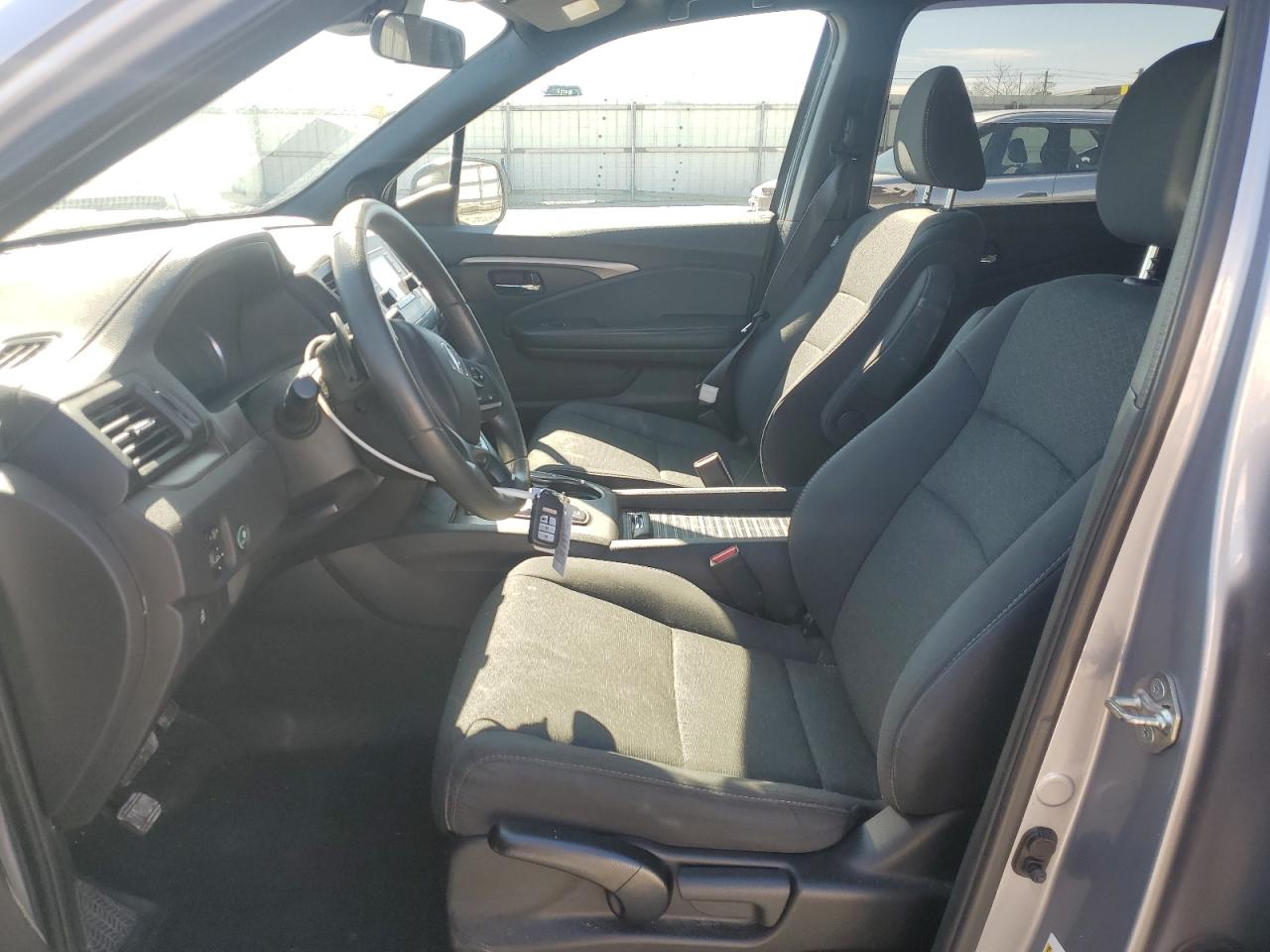 2019 Honda Passport VIN 5FNYF8H24KB020004 Copart auction photo, front end damage thumbnail 7