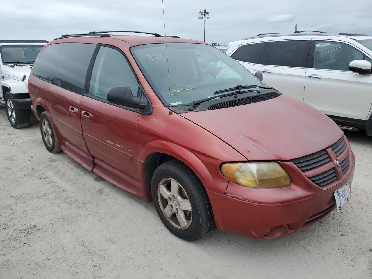 2007 Dodge Caravan VIN 2D4GP44L47R314145 Copart auction photo, water/flood damage thumbnail 4